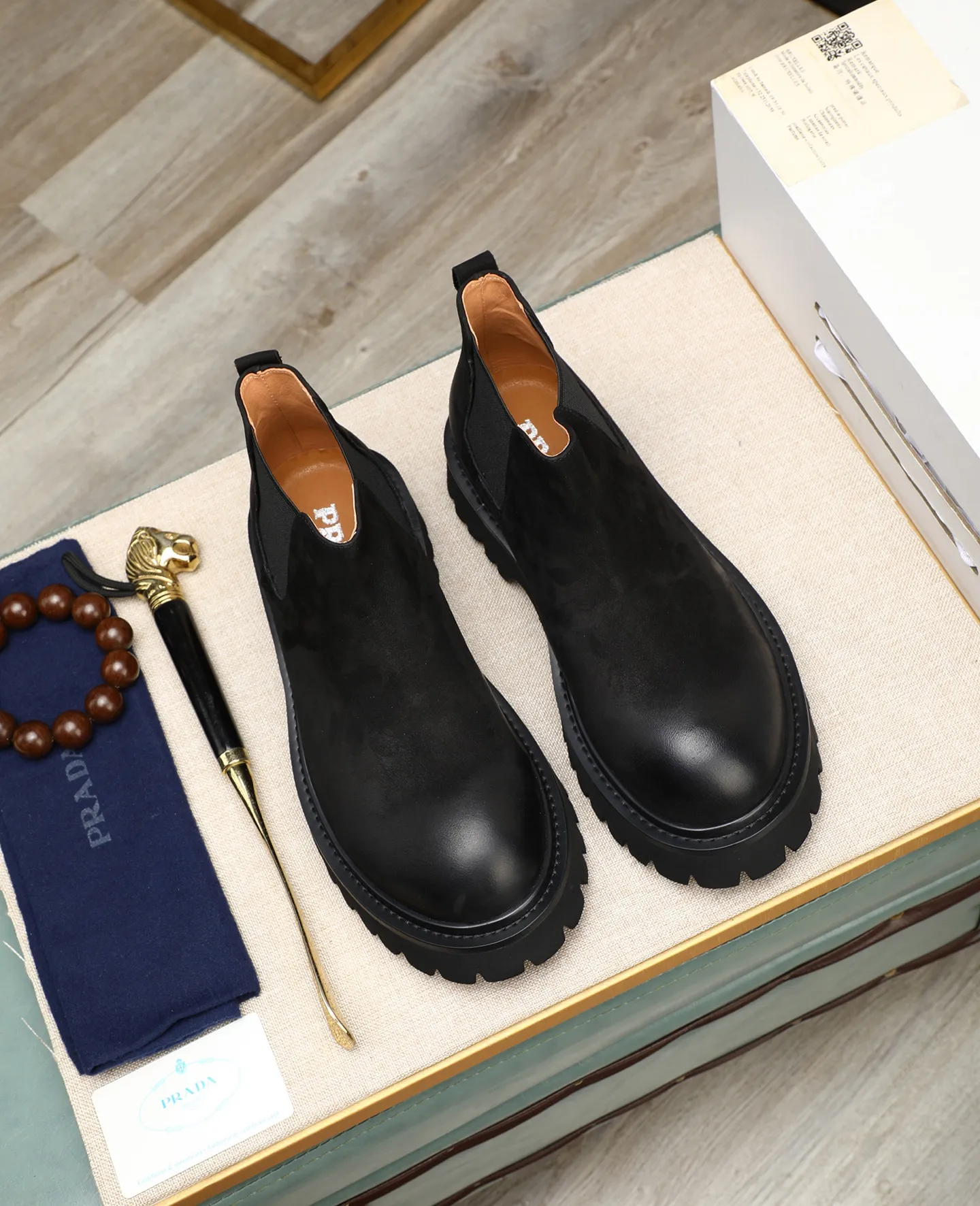 Men's men's shoes 💰580 high-end version. PRADA (Prada) men's casual style, compare the quality at the counter 🧚🏿♂️Imported cowhide fabric 🐎Water-dyed comfortable and soft cowhide lining for feet 🐂Genuine leather outsole with label 🎉 Size 38-44. Can be customized for 45💥🏆